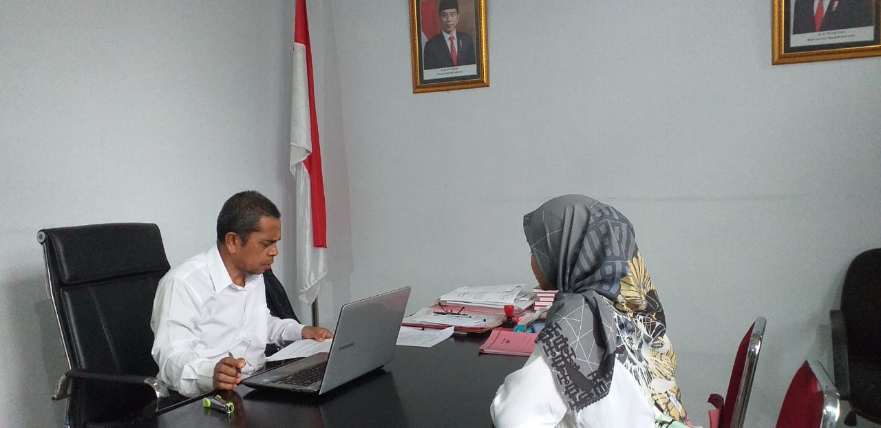 Kaprodi Magister Kimia FMIPA UHO melakukan tes interview bagi Camaba tahun 2024